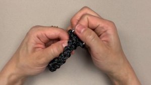 Браслет - брелок для ключей | Плетем из шнурка для обуви своими руками.