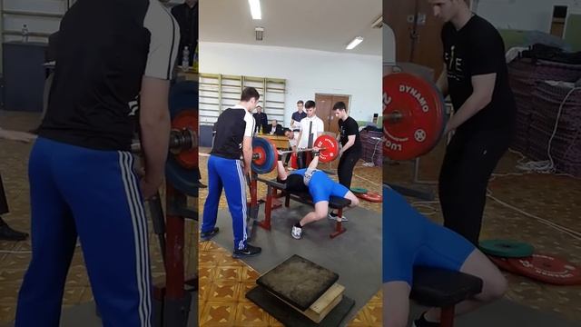 Жим лежа в майке мои первые соревнования в экипе смотреть онлайн