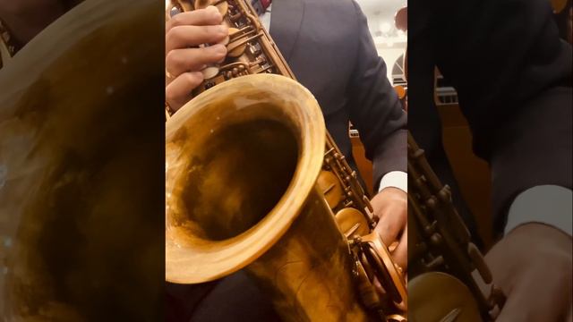 Hino 275 CCB - Sax tenor смотреть онлайн