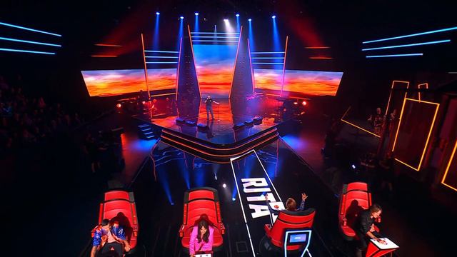The Blind Auditions: Dan Eade sings Home by Blake Shelton смотреть онлайн