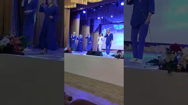 НАРОДНЫЙ ВОКАЛЬНЫЙ АНСАМБЛЬ "БЕЛЫЕ РОСЫ" - ФАНТАЗЕР смотреть онлайн