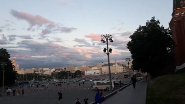 Москва  27. 07. 2022. Площадь  1 часть.