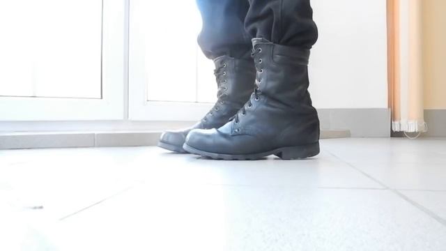 В уставных юфтевых берцах / In Statutory Yuft Boots смотреть онлайн