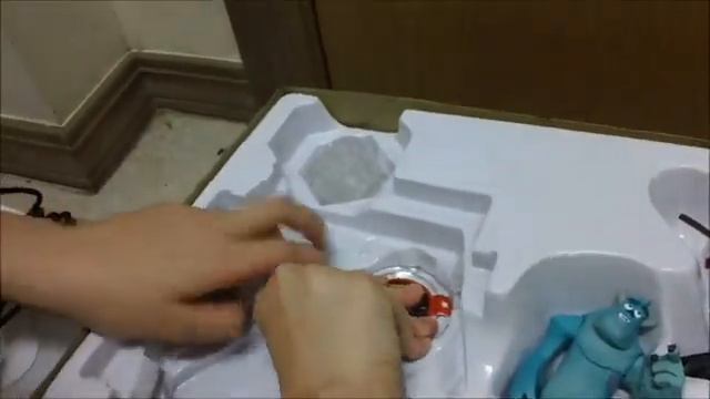 Unboxing Disney Infinity,  Game + Violet, And Cars Playset