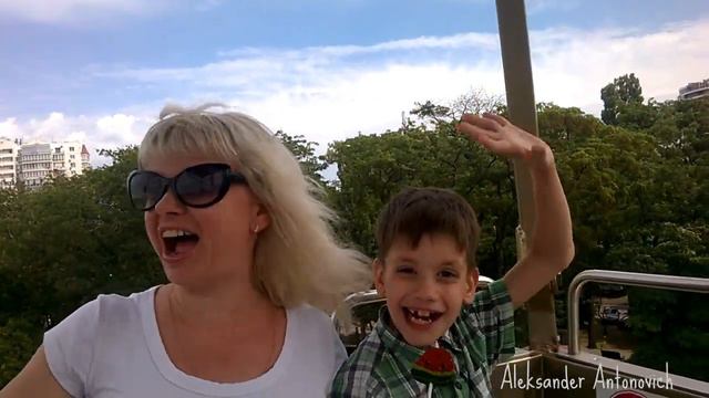 The Largest Ferris Wheel In Ukraine (to 2012). Odessa, Shevchenko Park смотреть онлайн