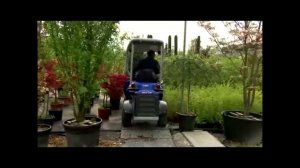 Захват для ваз (горшков) на минипогрузчике MultiOne