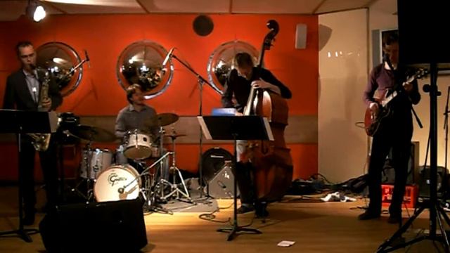 Hans Olding Quartet Live at valdino смотреть онлайн