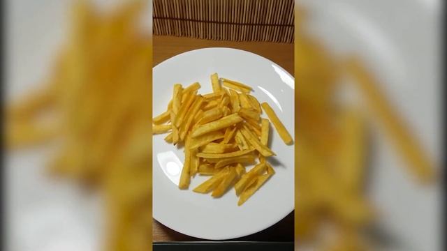 LAYS STIX из FIXPRICE ВБЛИЗИ l СОСТАВ и ЦЕНА - 915 руб за кг смотреть онлайн