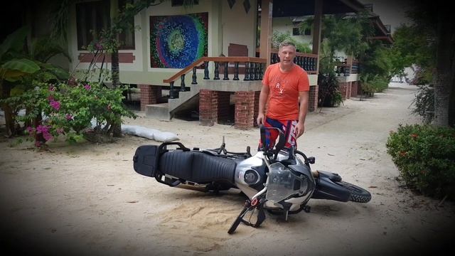 #AfricaTwin #CRF1000 Как поднять тяжёлый эндуро одному