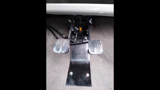 Вторые дублирующие педали на Ладу Калину. www.pedali24.ru смотреть онлайн