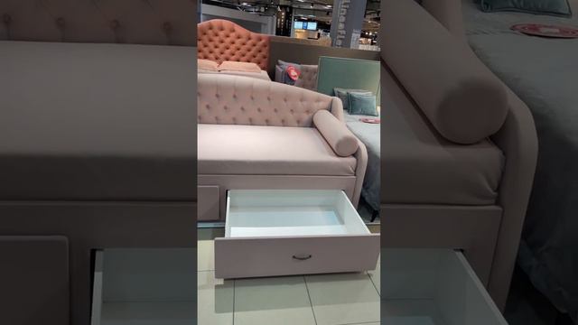 Диван-кровать «Моника» в светлом велюре смотреть онлайн