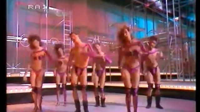 HEATHER PARISI : FLASHDANCE смотреть онлайн