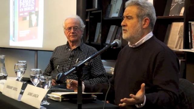 León Cohen presentando el libro Fritz Perls en Berlín смотреть онлайн