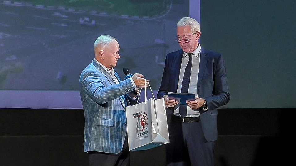 Автоколонна отмечает юбилей смотреть онлайн