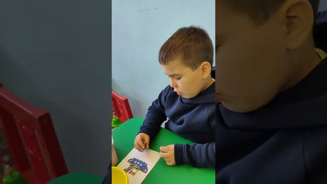 ОНР Занятие с ребенком в коррекционном центре Познание. смотреть онлайн