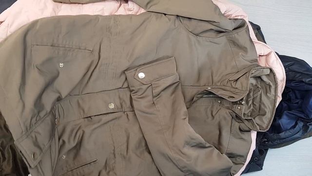 05193 Folded Heavy Anoraks Premium ( Теплые куртки м/ж премиум )№11 20,2 кг 9,50€ за кг 25 ед смотреть онлайн