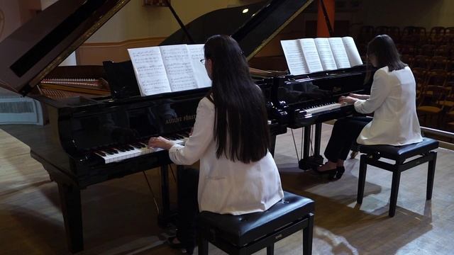 Курицы и петухи - Ульяна Кузнецова/ Hens and roosters - Uliana Kuznetsova смотреть онлайн