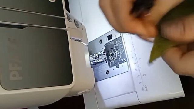 Делаю худи H&M для своего кота / making an H&M hoodie for a cat смотреть онлайн