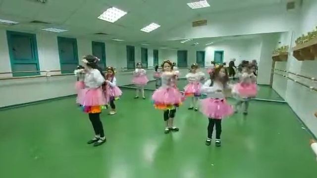 Vesnianka.Training.School of dance "Scheherazade".  Ballet teacher, Irina Jammal.Iksal.  9.03.2022. смотреть онлайн