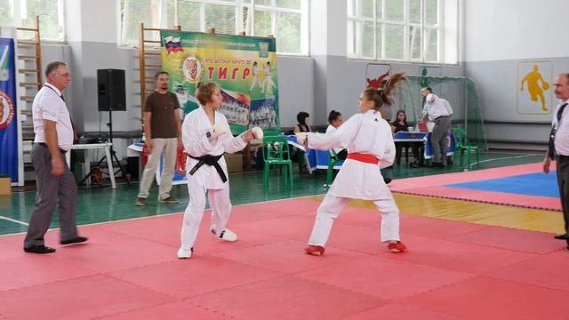 Первенство МО Апшеронский район по всестилевому каратэ. Кумите сёбу-иппон -3. Каратэ шотокан. смотреть онлайн