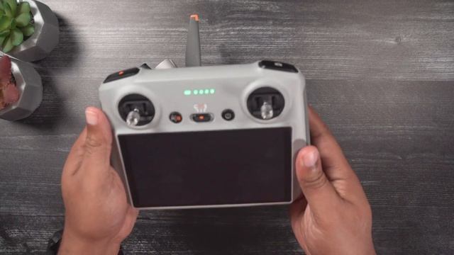 DJI Mini 3/Mini 3 Pro SD Cards: How to Insert, Eject, and Format смотреть онлайн