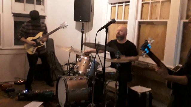Joe Lally (Fugazi) solo clip with Anthony Pirog & Jerry Busher @Rhizome D.C. 2/8/20 смотреть онлайн