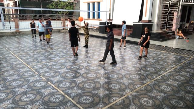 Bong chuyen chat de 384 смотреть онлайн