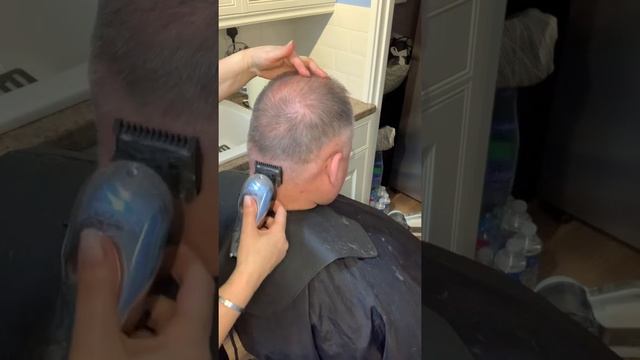 Как стричь мужскую стрижку дома. смотреть онлайн