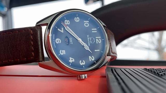 Unique GMT Window from Swiss Watch Company! ARK GMT Review смотреть онлайн