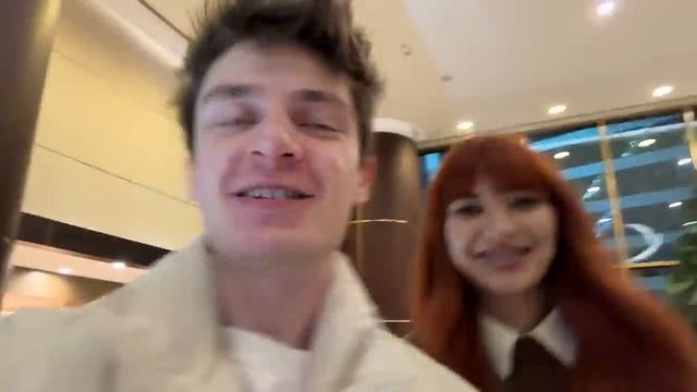 VLOG: СЪЁМКА И ДЕНЬ РОЖДЕНИЯ ЖЕНИ МЕДВЕДЕВОЙ, ПЕРВЫЙ СНЕГ, ГОЛОДНЫЕ ИГРЫ, ЧТО С АВГУСТОМ? смотреть онлайн