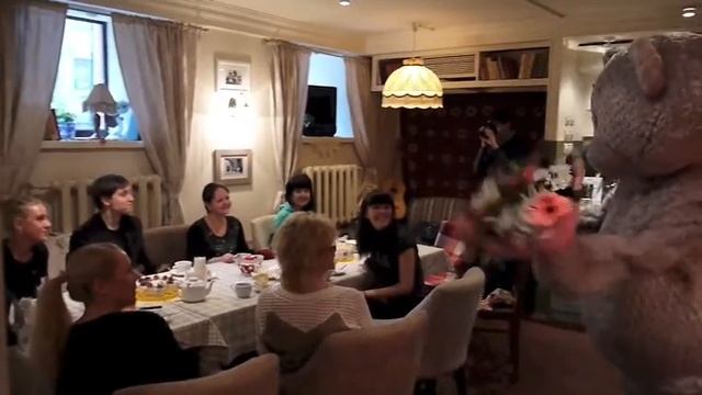 Поздравление сюрприз для девушки,мишка тедди поздравит смотреть онлайн