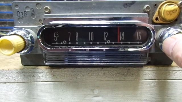 1960-1962 Ford Falcon Motorola 04MD AM Car Radio FOMOCO смотреть онлайн