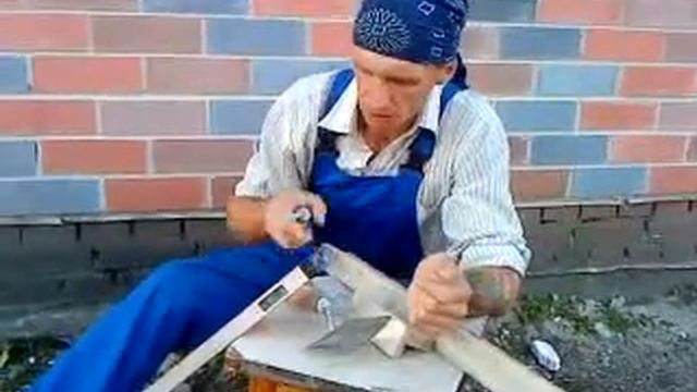 Кельмы, Рейки и Уровень.