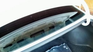 Как заменить лампочки заднего хода автомобиля Kia Rio 4