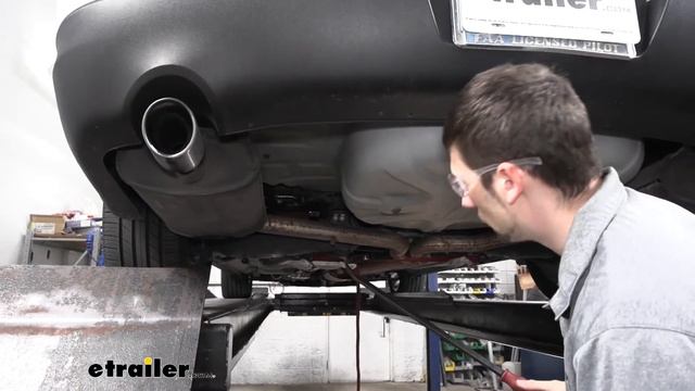 etrailer | Draw-Tite Trailer Hitch Installation - 2016 Lincoln MKT смотреть онлайн