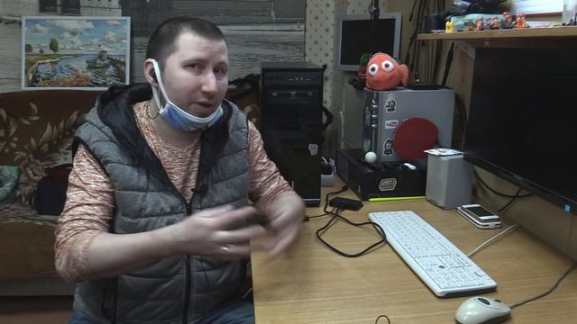 Охранник незаконно проник в мой компьютер. Что он хотел там найти? смотреть онлайн
