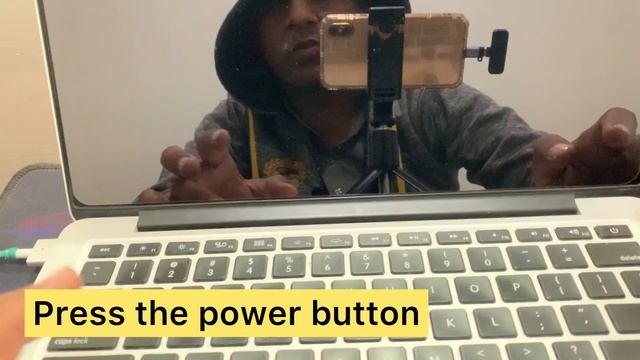 MacBook Pro won't turn On after battery replacement | MacBook Pro/ Air Won't turn On But is Chargin смотреть онлайн