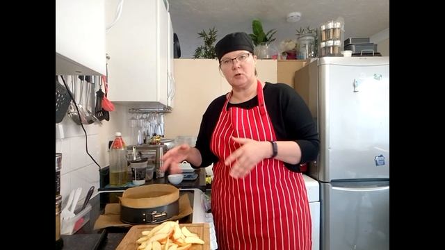 Пироги с корицей и яблоками