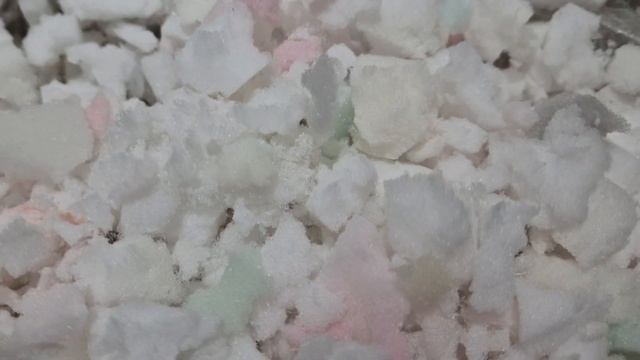 Поролоновая крошка смотреть онлайн