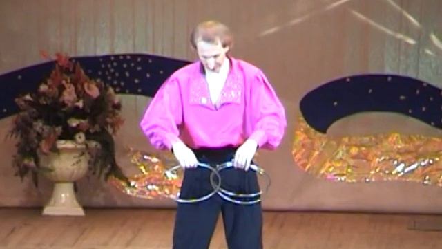 Linking rings - Этюд с кольцами смотреть онлайн