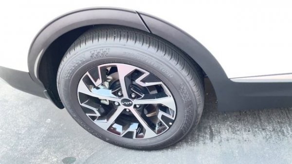 ✅ Kumho Crugen HP71 All-Season Tire - 235:60R18 107V ?