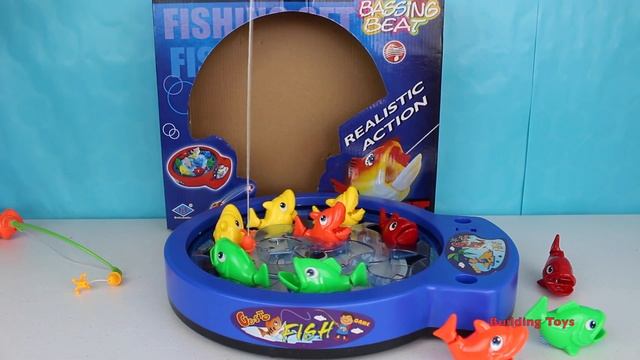 FISHING FAMILY GAME | Building Toys смотреть онлайн