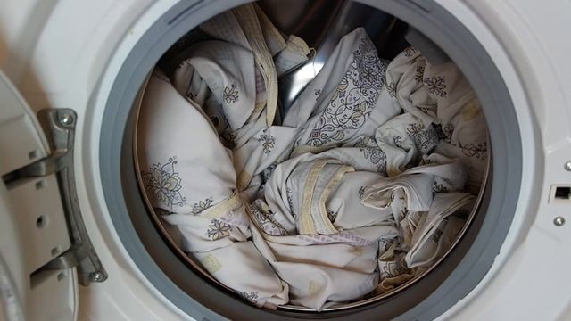 Как стирать постельное белье в стиральной машине смотреть онлайн