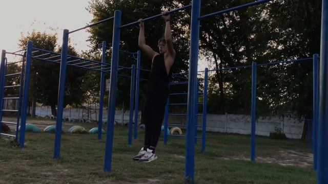 КОРОЛЕВСКИЕ Подтягивания. СКОЛЬКО СМОЖЕШЬ ТЫ? ? смотреть онлайн