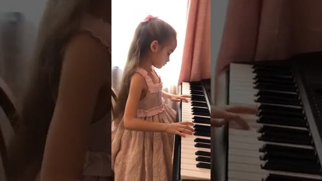 Подольская Стефания, 7 лет. Кибирова. Күз.(ОСЕНЬ), Селиванов. Шуточка. смотреть онлайн