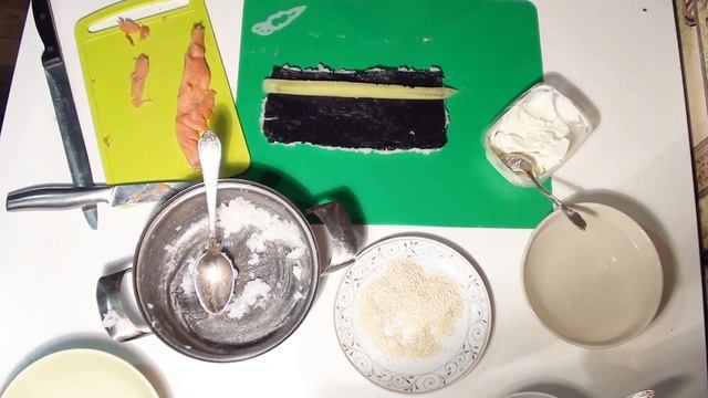 Роллы рисом наружу с рыбой и кунжутом простой видео рецепт приготовления смотреть онлайн