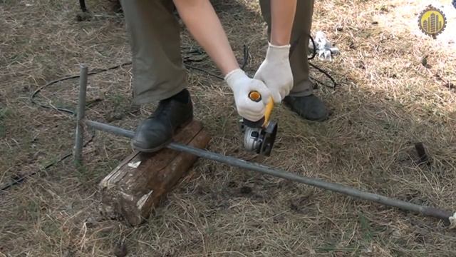 Угловая шлифмашина DeWALT D28136 смотреть онлайн