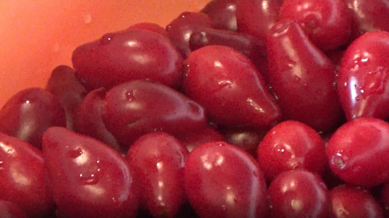 Маринуем кизил на зиму. Деликатесная закуска к шашлыку, стейкам и рыбе. смотреть онлайн