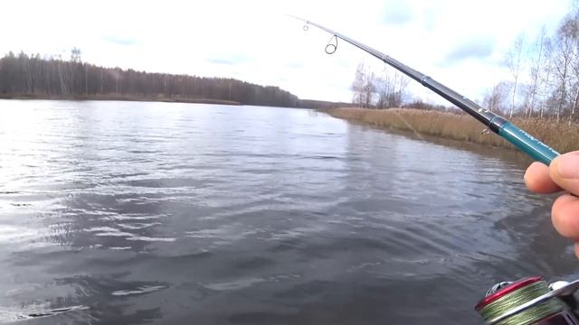 10 ПОКЛЕВОК ЩУКИ НА ПРУДУ!!! смотреть онлайн