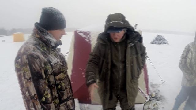 Зимняя ловля леща. Интенсивный утренний клев смотреть онлайн